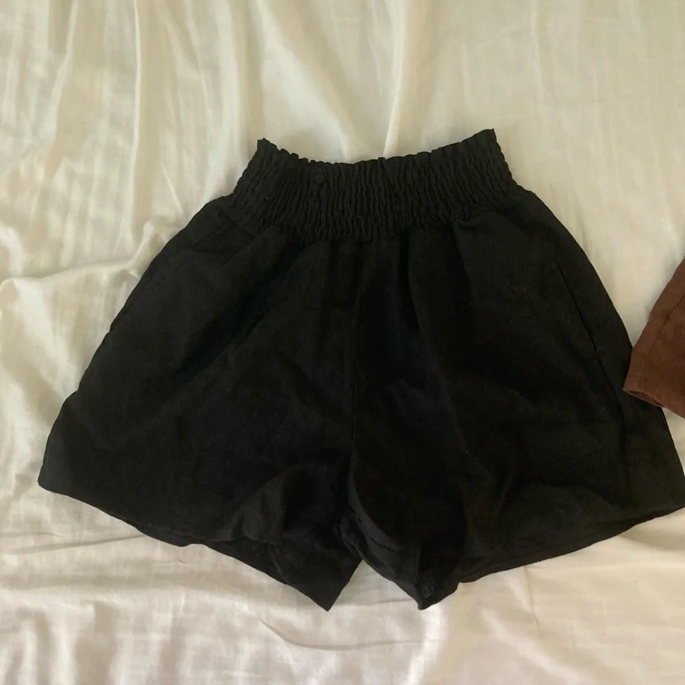 Linen shorts black and brown - Picture 3 of 3